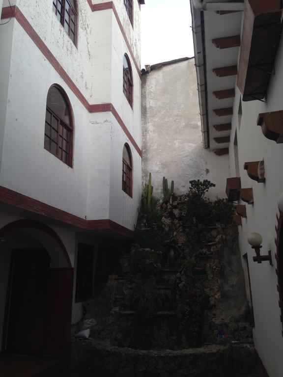 Hospedaje Casa Blanca ワラス エクステリア 写真